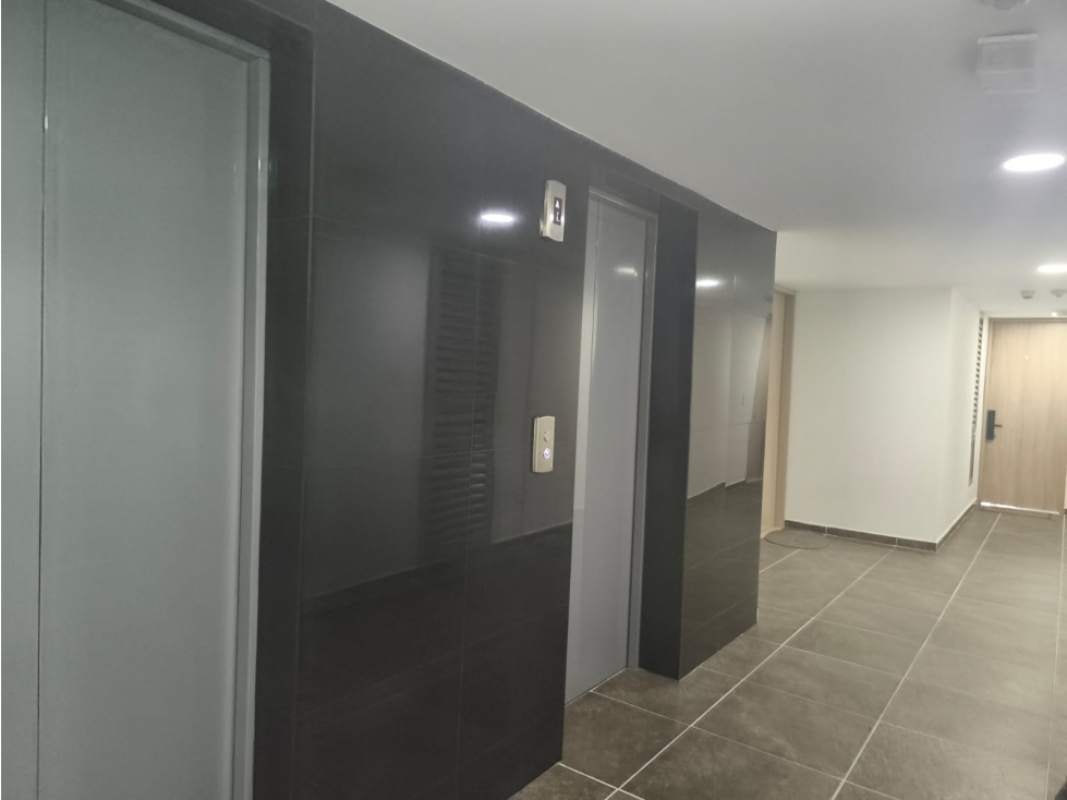 ARRIENDO APARTAMENTO CONJUNTO INFINITY PISO 19 MILLA DE ORO - 3