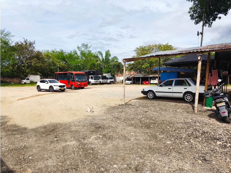 VENDO LOTE SOBRE AV JORDAN 2.553 M² - 4