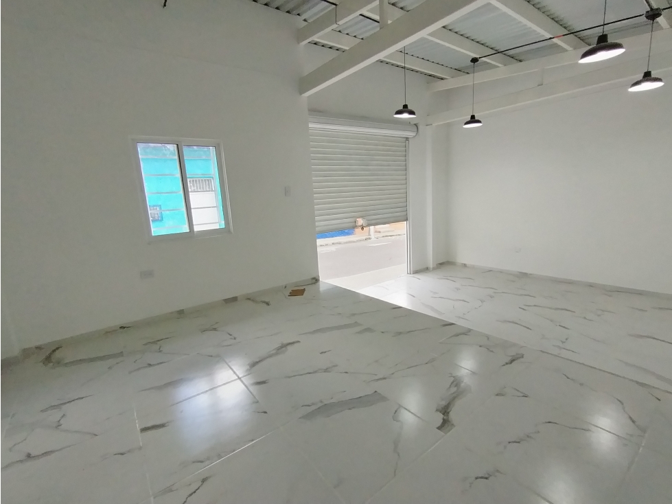ARRIENDO LOCAL COMERCIAL SECTOR LA POLA - 5
