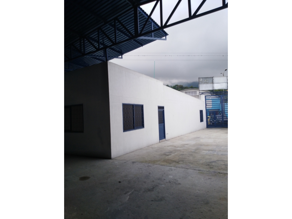 VENDO BODEGA EN EL BARRIO RICAURTE MIRAMAR - 5