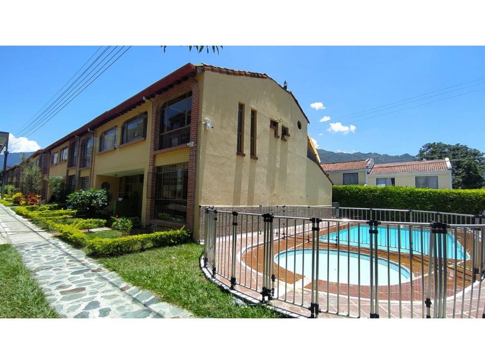 VENTA CASA LA CAROLINA CASA N 14 SECTOR LA CAMPIÑA - 1
