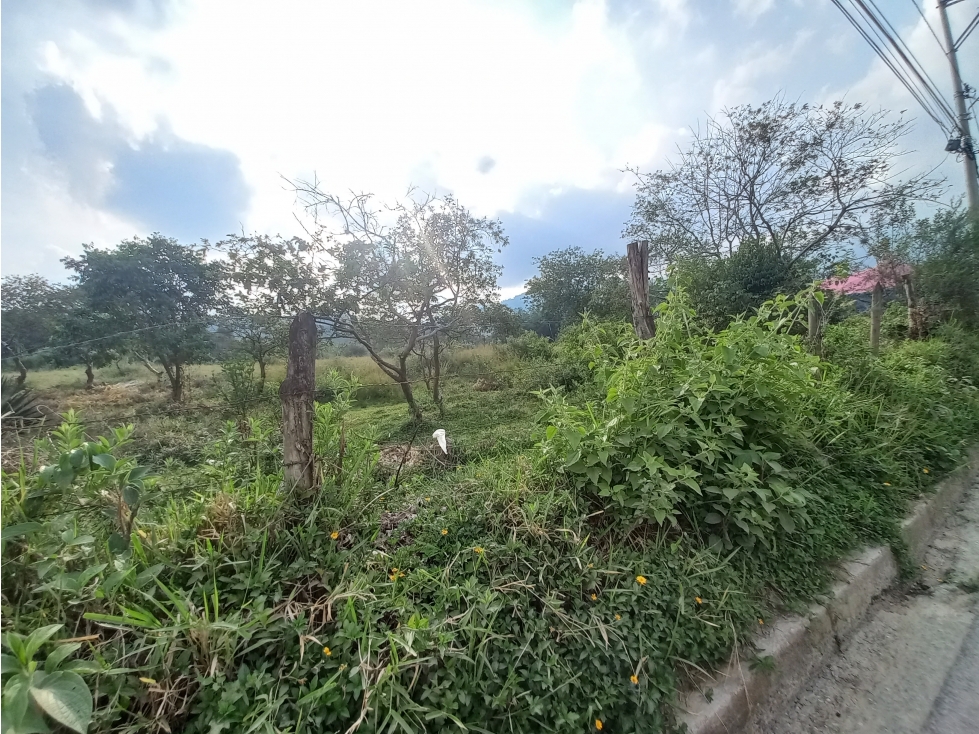 ARRIENDO AMPLIO LOTE SECTOR AMBALA - 6