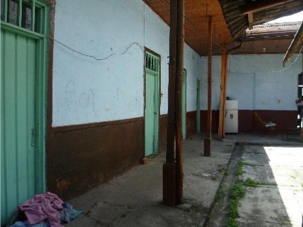 VENDO CASA LOTE UBICADO EN LA 24 CON 4 ESTADIO - 6