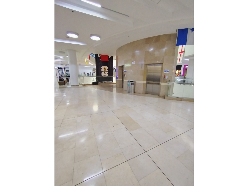 VENDO AMPLIO LOCAL COMERCIAL PISO 2 - CENTRO COMERCIAL AQUA - 6