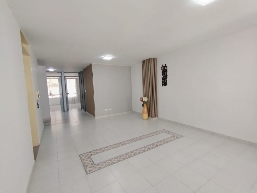 VENDO APARTAMENTO PISO 3 CON ASCENSOR SECTOR CENTRO — foto 3