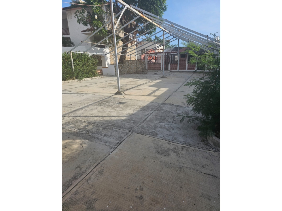 RENTA TERRENO CON CONSTRUCCION AV CUAUHTEMOC-LA BOCANA ACAPULCO - 2