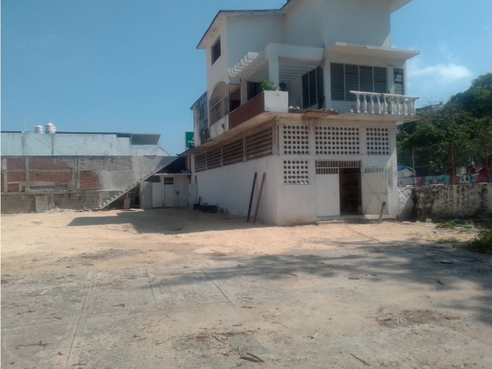 TERRENO COMERCIAL EN VENTA CALZADA P CUESTA CENTRO DE ACAPULCO - 2