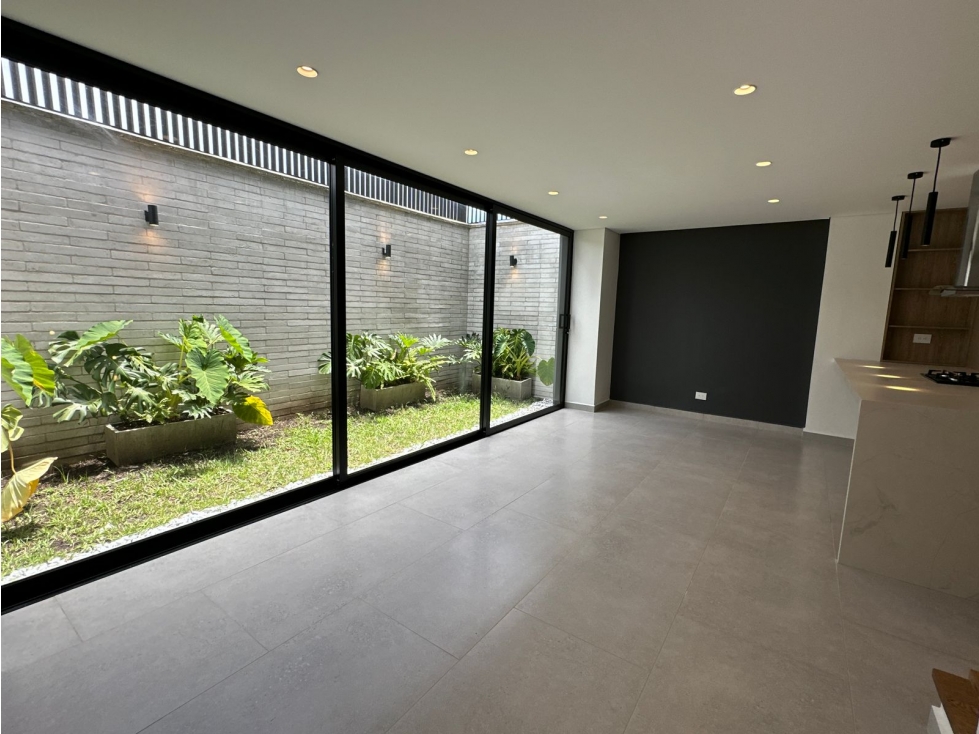 C0280 VENDO!! Casa con excelente ubicación y acabados en Rionegro