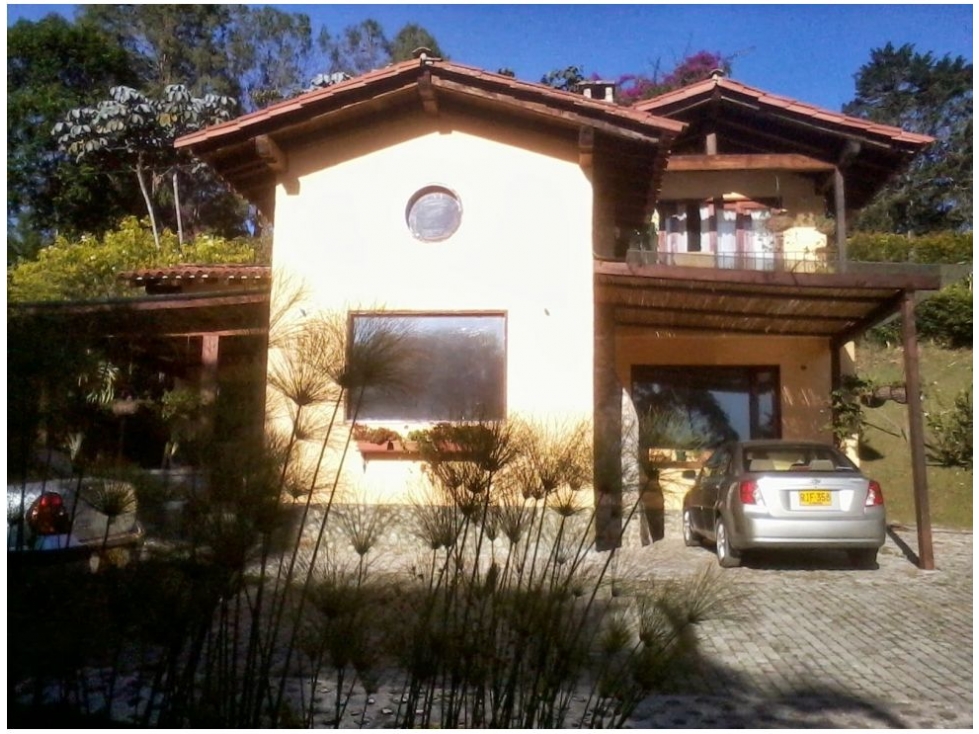 T0495. Casa campestre con excelentes espacios en El Retiro Antioquia - 2