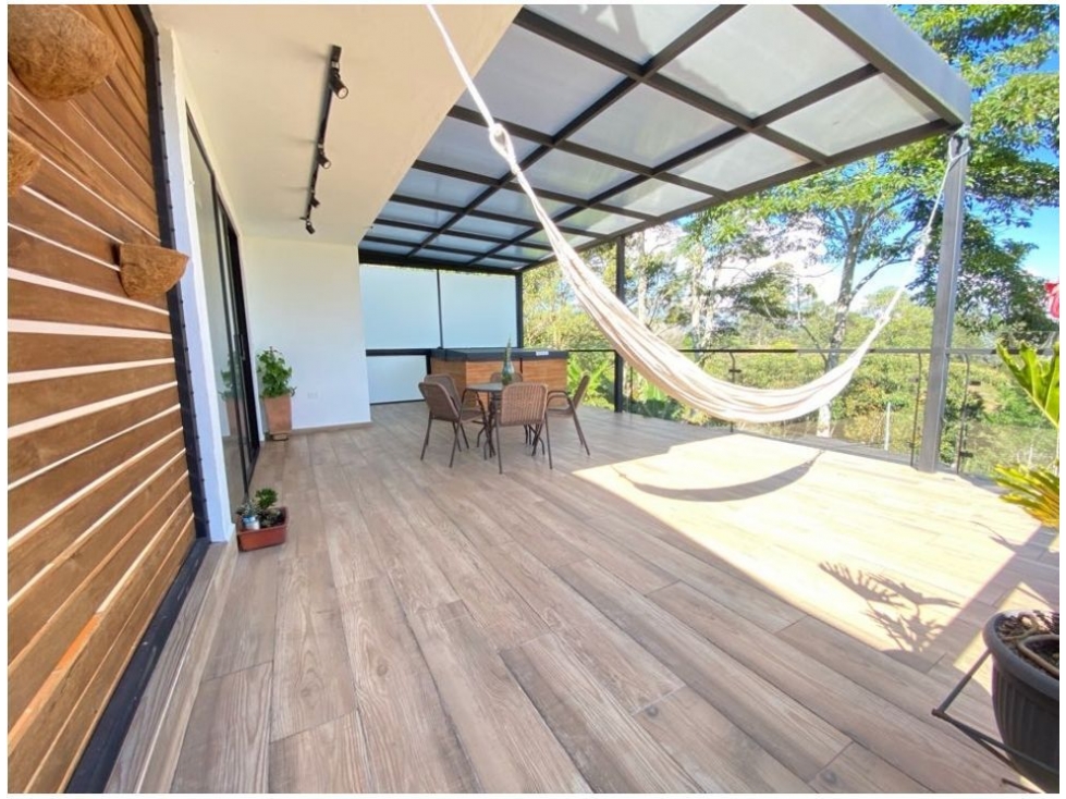 C0254 Venta Casa unifamiliar amplios espacios San Antonio de Pereira
