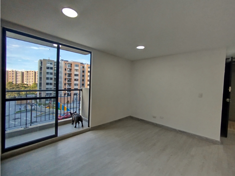 T0673 Alquilo! Apartamento para estrenar con acabados de lujo — foto 5