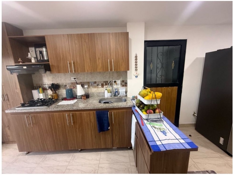 A0530. VENDO! Apartamento tercer nivel en excelente sector en La Ceja. — foto 2