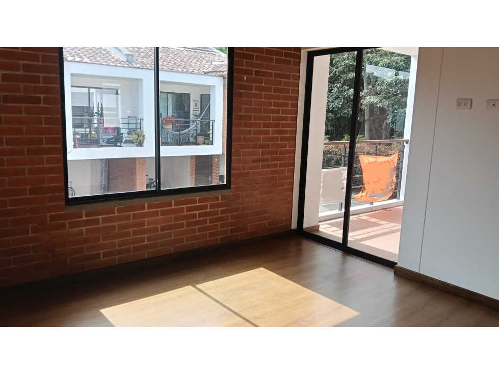 T0921.Casa con acabados modernos en unidad cerrada La Ceja  — foto 4