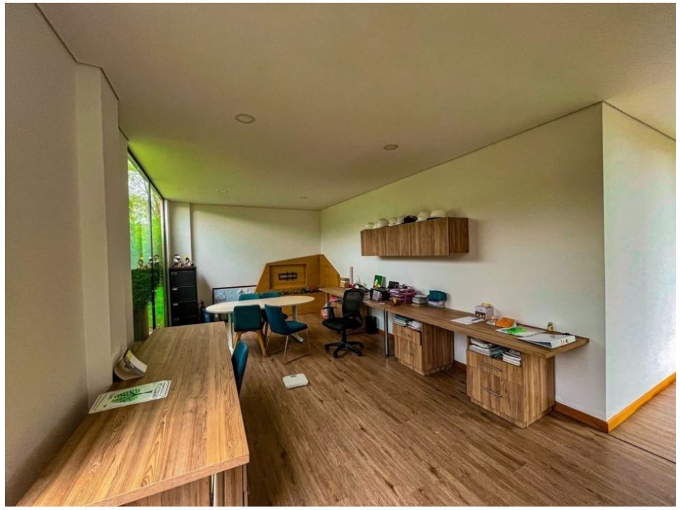F0286. Vendo! Finca con acabados de lujo en zona cercana a La Ceja — foto 3
