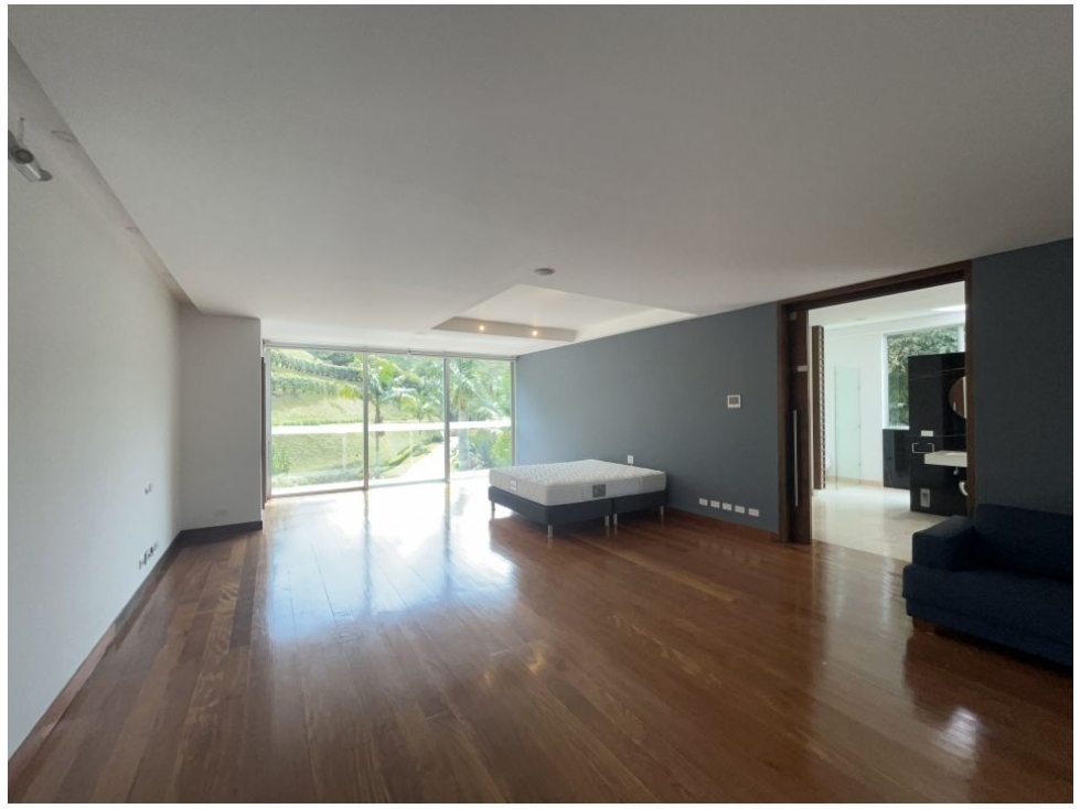 T0614. Alquiler! Finca espectacular en exclusivo sector de Rionegro — foto 3