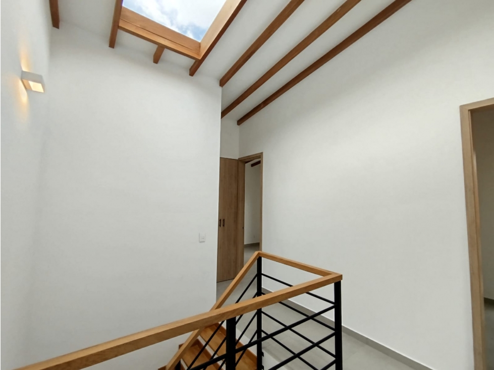 C0344 VENDO! Casa unifamiliar esquinera para estrenar en La Ceja — foto 4