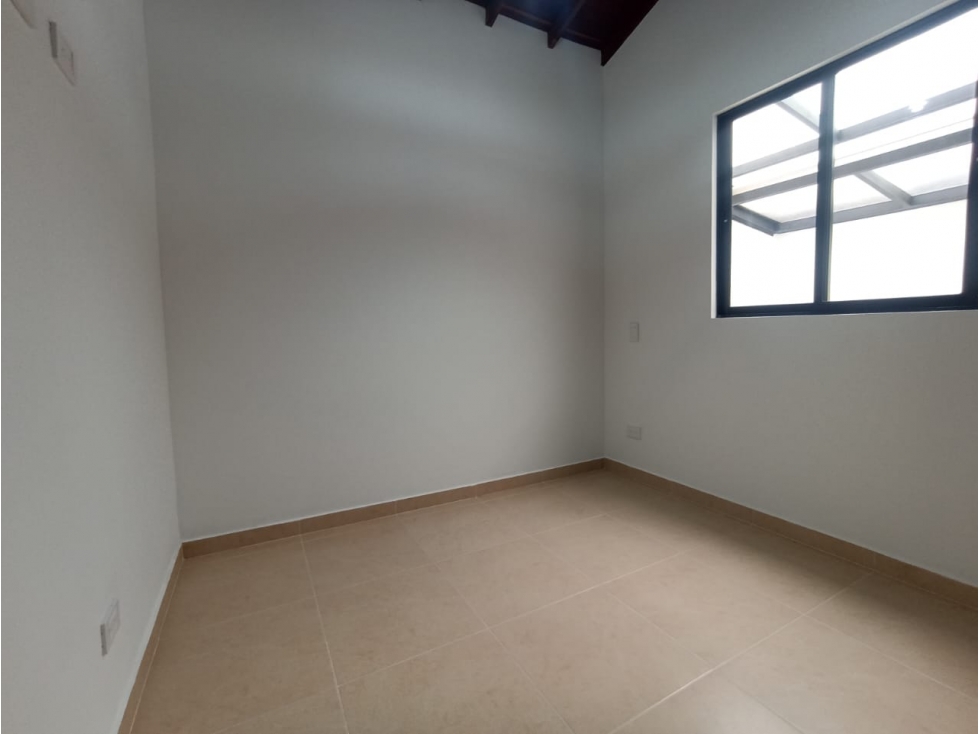 C0368. Vendo! Casa unifamiliar para estrenar en exclusiva unidad — foto 3