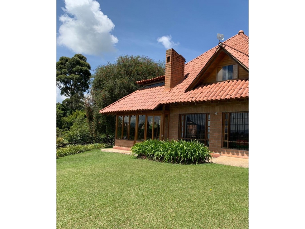 L0285. VENDO! Lote/casa en parcelación de alta valorización