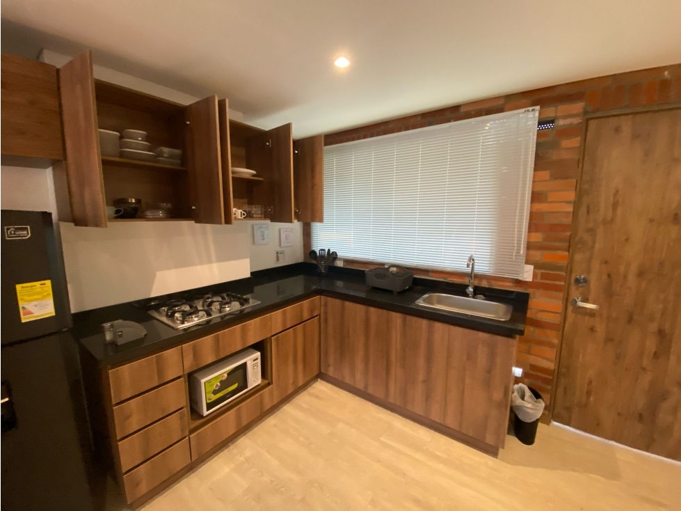 A0480. Vendo! Aparta-estudio en exclusivo sector del Retiro — foto 2