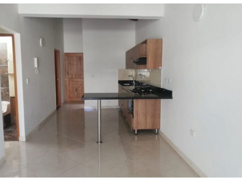 A0553.VENDO! Apartamento unidad cerrada buen sector La ceja — foto 2