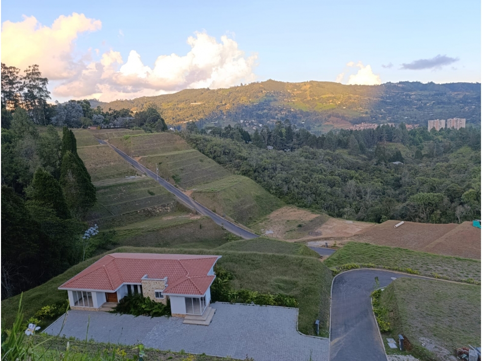L0303.VENDO! Lote Campestre en Parcelación privada en Guarne Ant