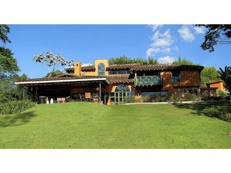 F0369. VENDO! Finca con espacio de 7.350mt2 en el Oriente Antioqueño