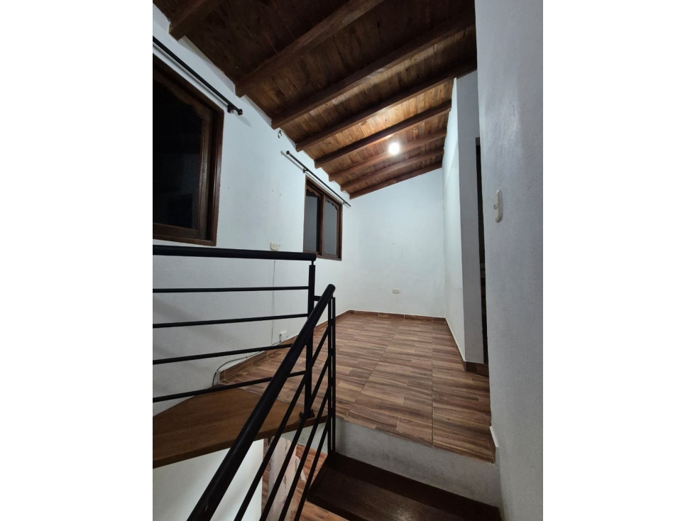 C0434. Vendo!Casa unifamiliar tres niveles en buen sector de La Ceja — foto 4