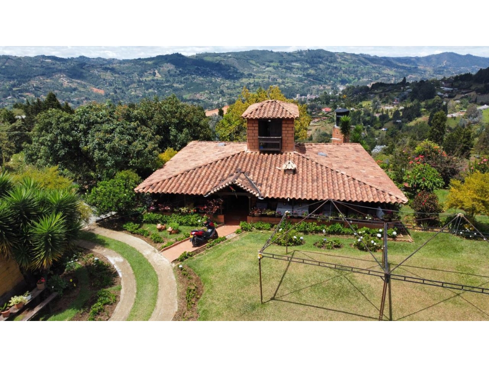 T0842 Finca con un áre de 1.700mt2 en sector de la utopista en Guarne - 1