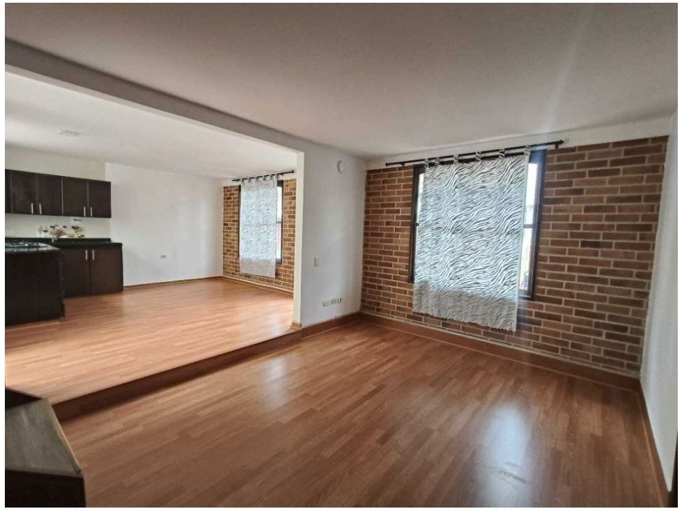 C0452.Casa unifamiliar de 3 niveles con excelente ubicación en La Ceja — foto 3