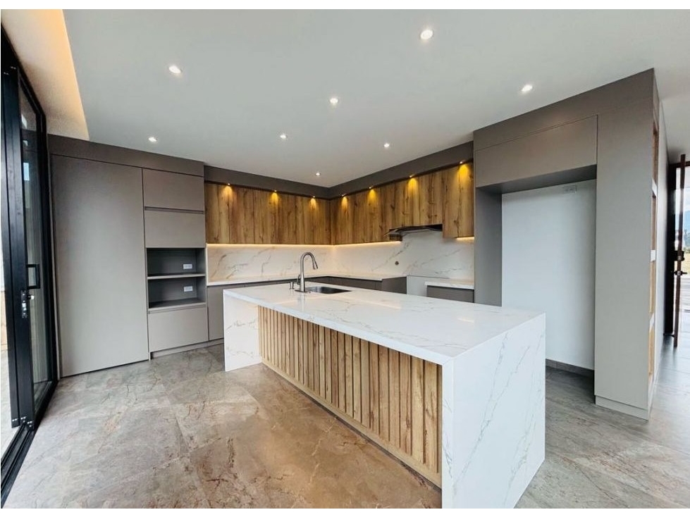 C0464.Casa unifamiliar para estrenar de 265mt2 en en La Ceja