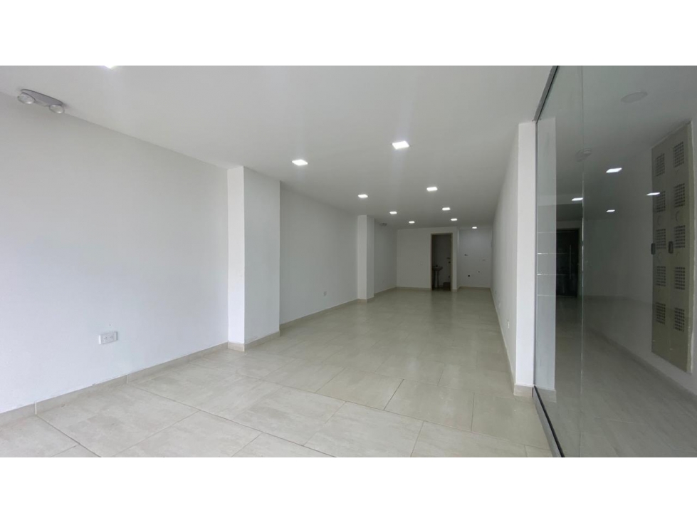 T0205. Local comercial con ares de 62mt2 en La Ceja - 1