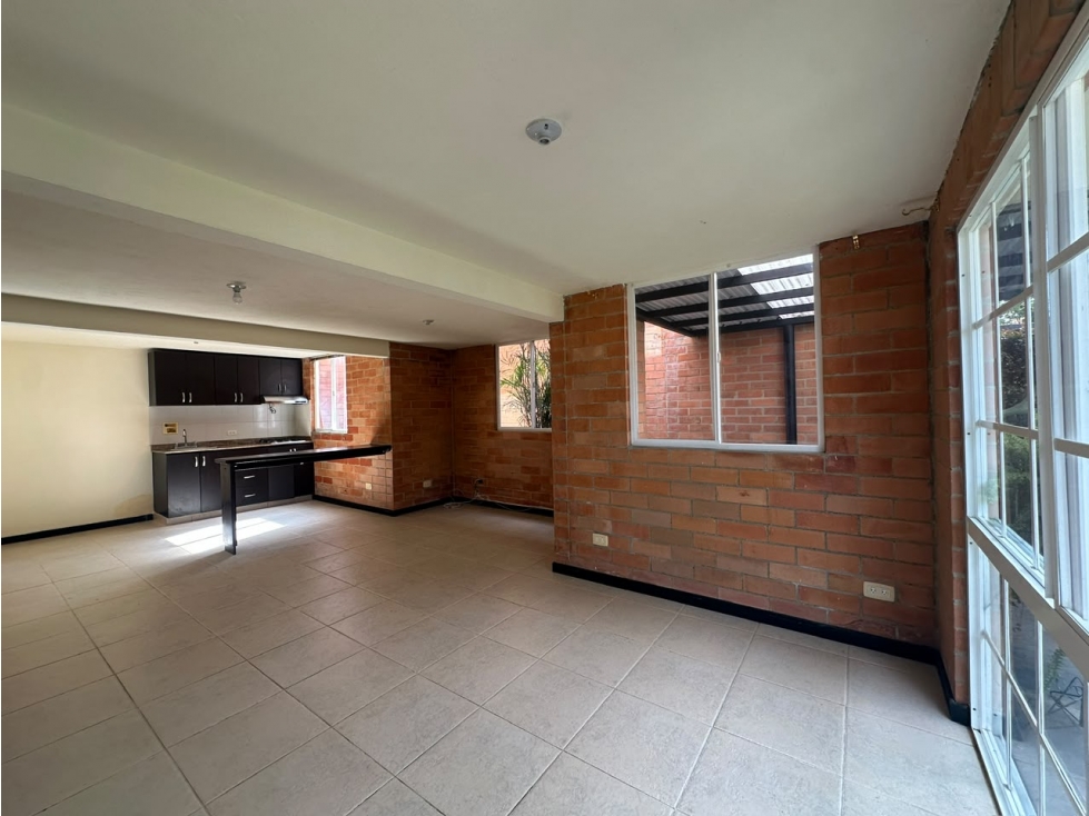 T0957 Casa de 90mt2 con zona verde privada unidad cerrada de La Ceja