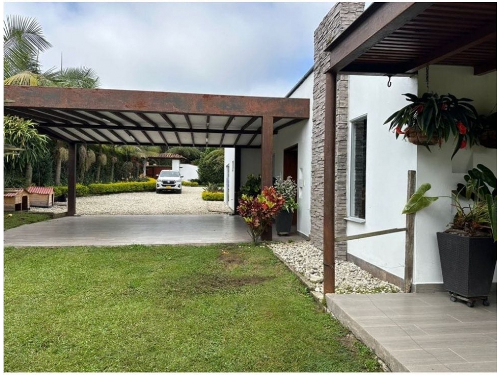 T0458. VENDO finca de lujo en sector valorizado Llanogrande — foto 4