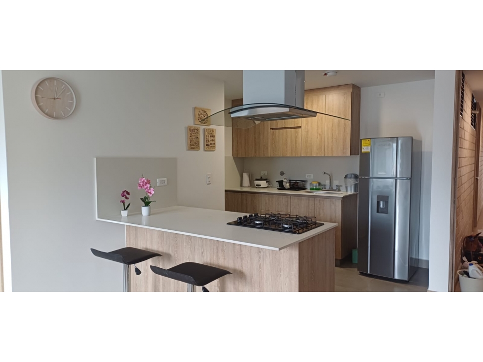 T0604. Alquilo! Apartamento en unidad cerrada en El Retiro