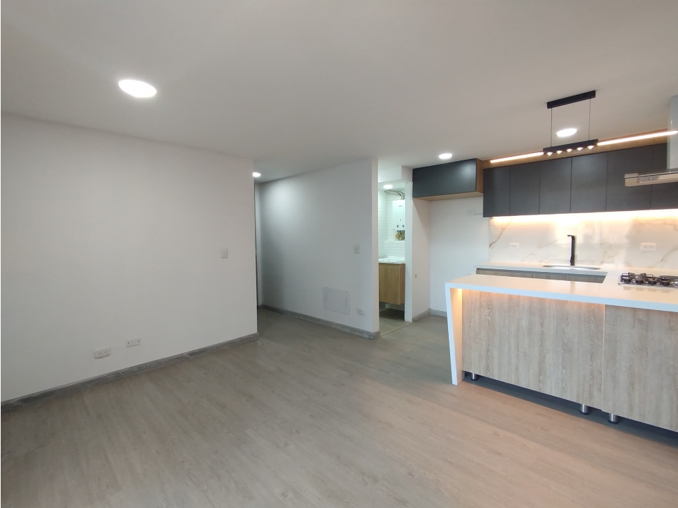 T0673 Alquilo! Apartamento para estrenar con acabados de lujo — foto 4