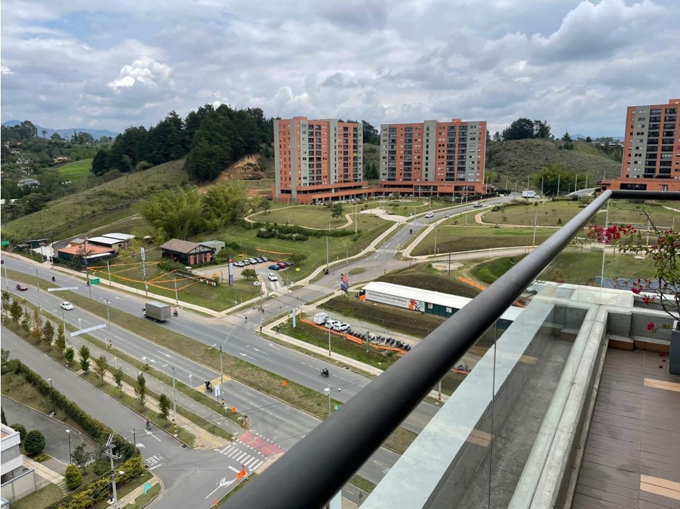 P0002 VENDO! Penthouse con excelente vista y acabados en Rionegro — foto 5