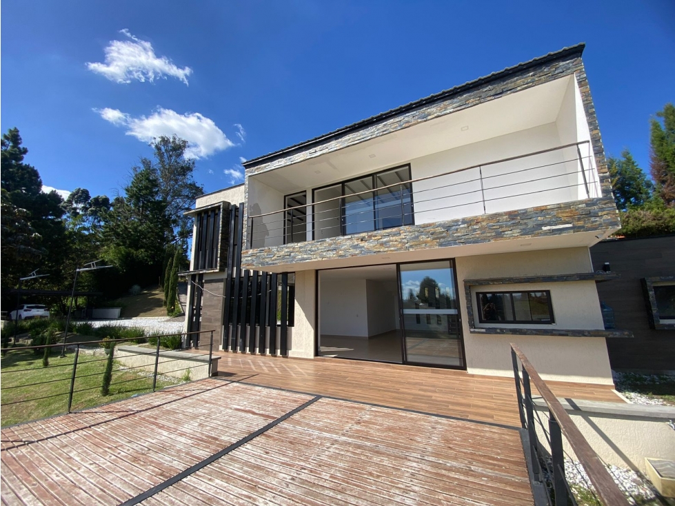 F0306. Venta! Finca con acabados de lujo y espacios amplios Rionegro — foto 2
