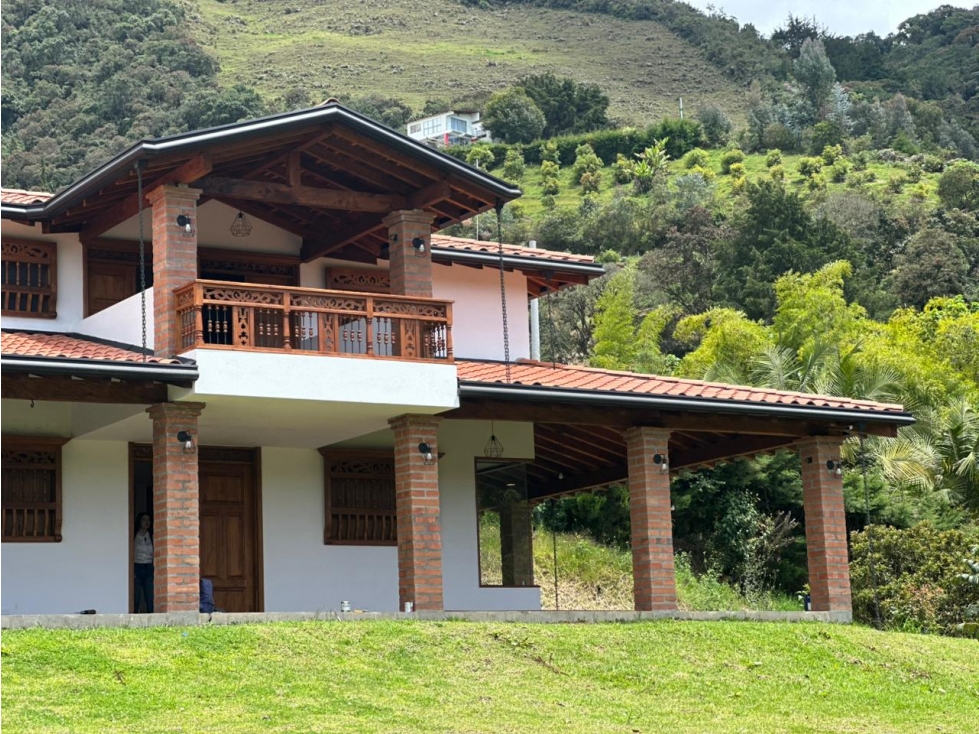 T0740. Alquilo! Finca con amplias zonas verdes y excelente vista - 2