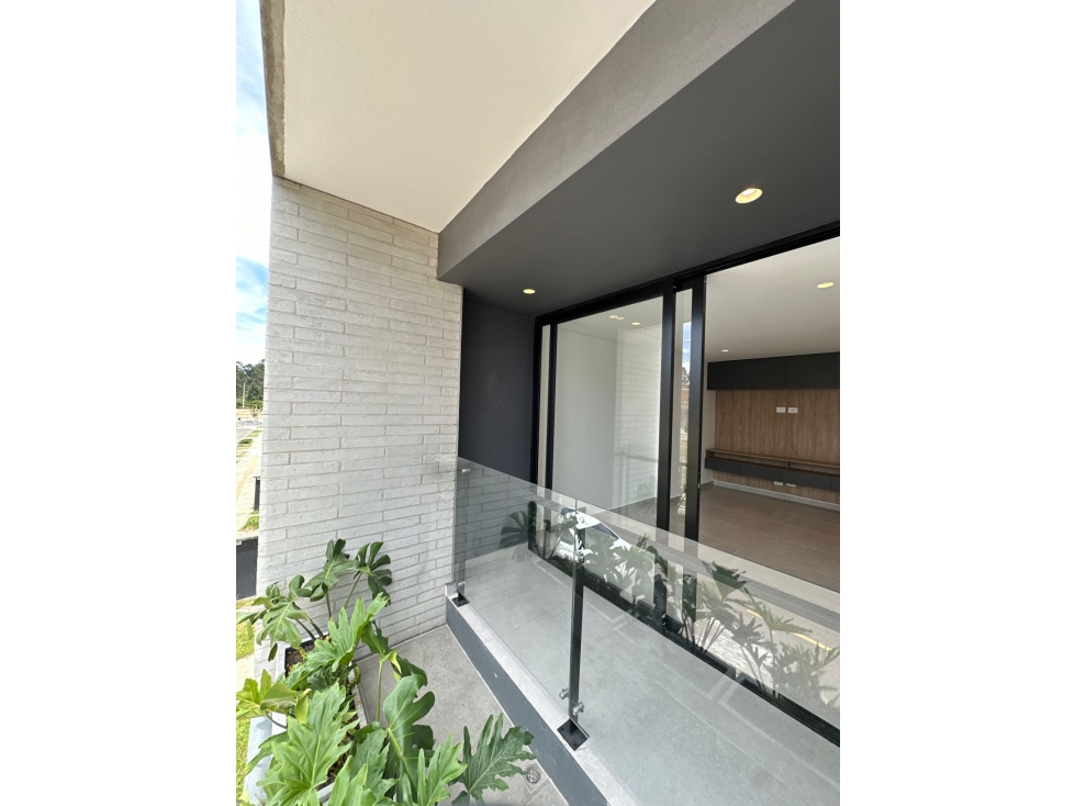 C0280 VENDO!! Casa con excelente ubicación y acabados en Rionegro — foto 6