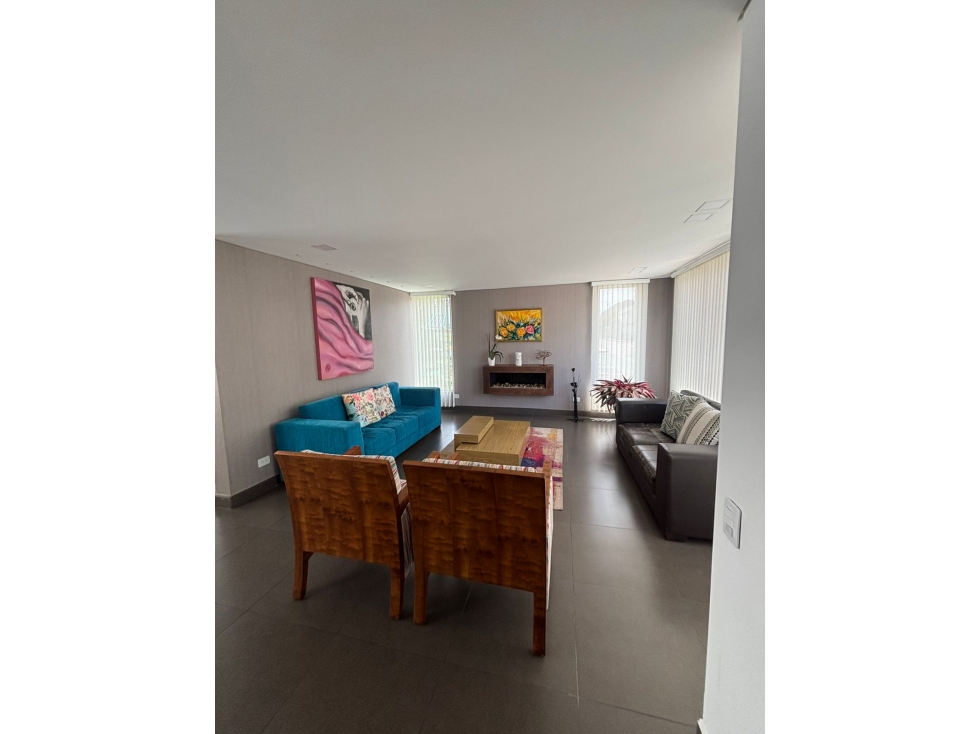 C0384. Vendo! Casa con acabados de lujo en unidad cerrada La Ceja — foto 3