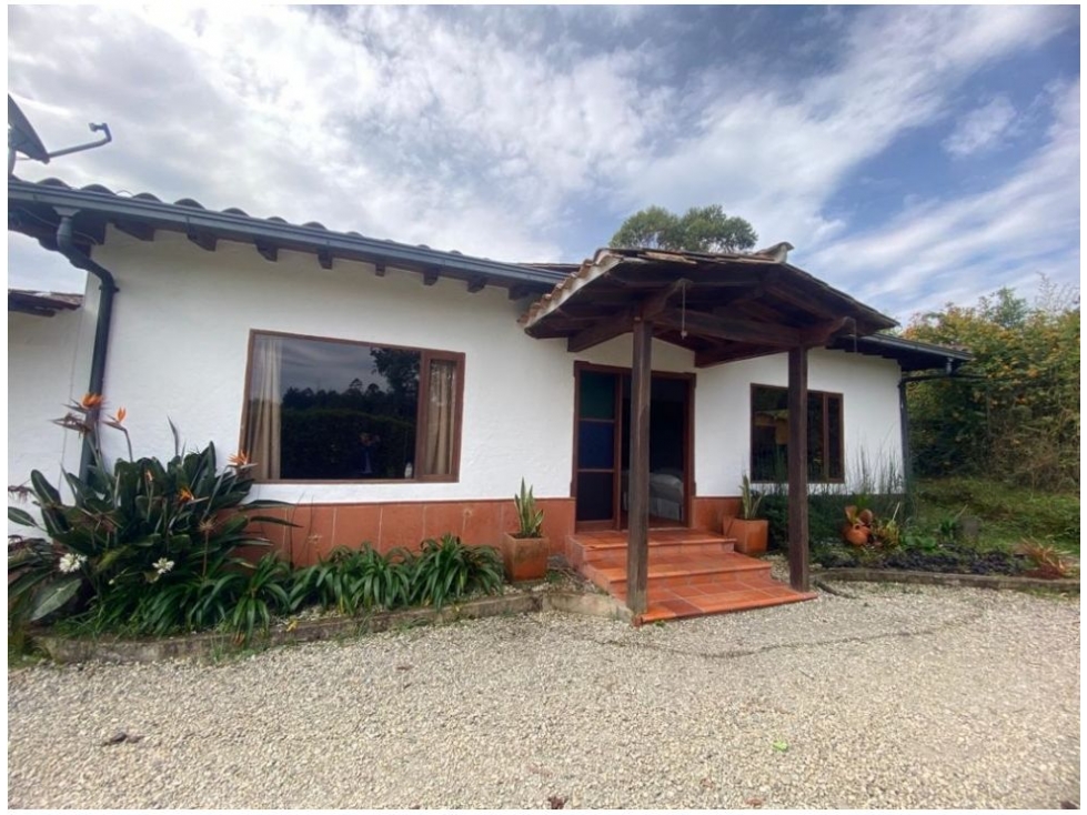 F.0288. Vendo! Finca con amplios espacios y zona verde en La Ceja — foto 3
