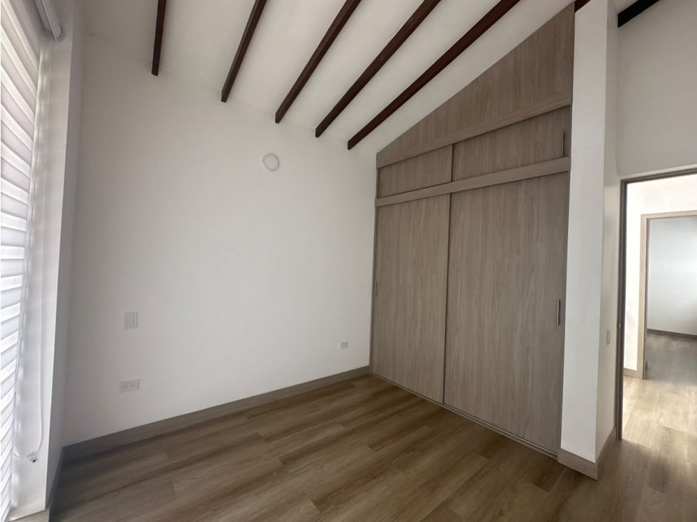 C0457. Casa unifamiliar de 140mt2 en urbanización de La Ceja — foto 4