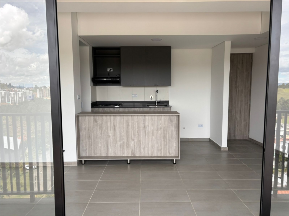 T0561. ALQUILO! Apartamento para estrenar en Rionegro — foto 2