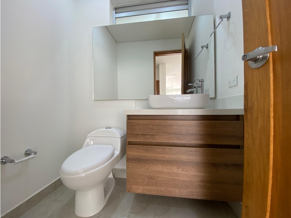 C0239. Vendo! Casa con acabados de lujo en unidad cerrada La Ceja — foto 6
