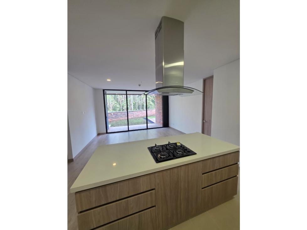 T0789. Se alquila! Apartamento con acabados de lujo en El Retiro — foto 5