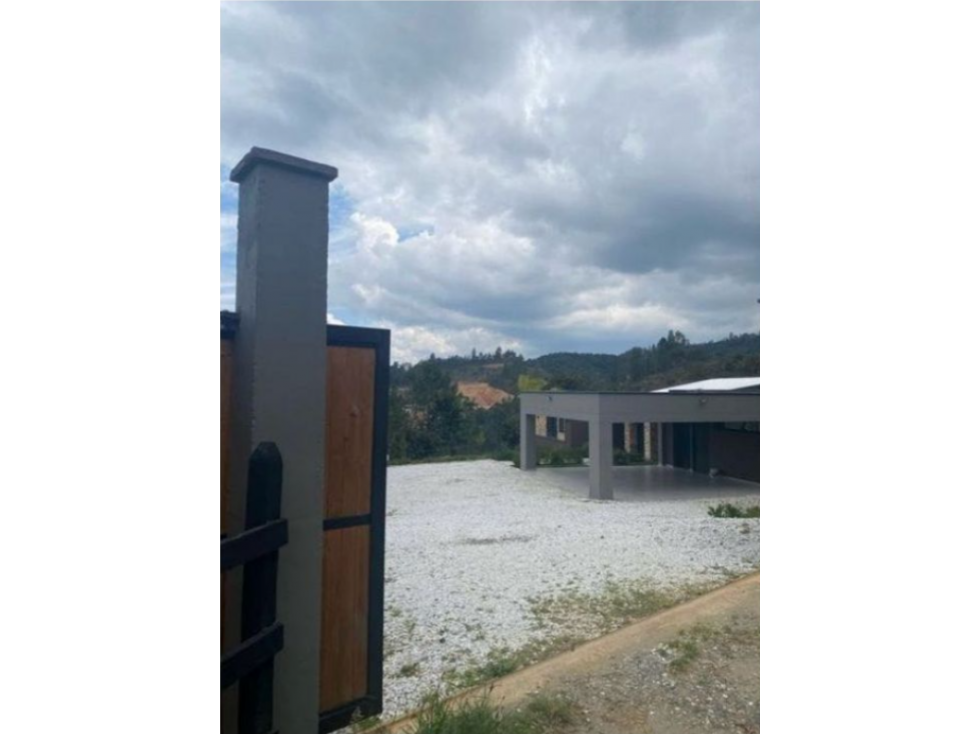 F0283. Finca con excelentes iluminación y espacios en El Retiro — foto 6