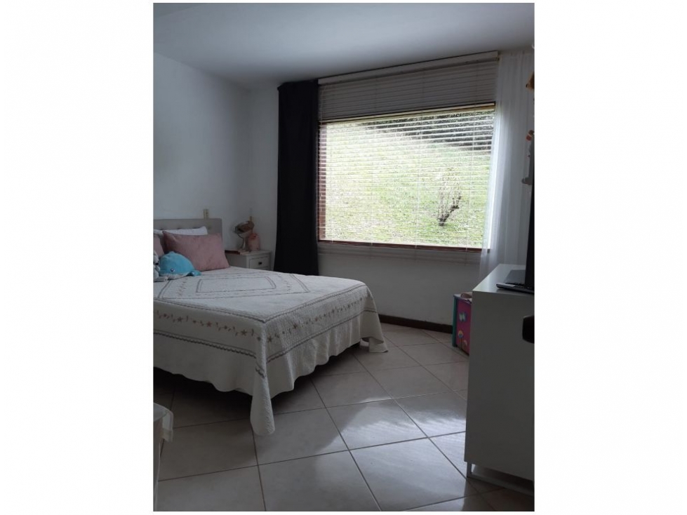T0495. Casa campestre con excelentes espacios en El Retiro Antioquia - 4