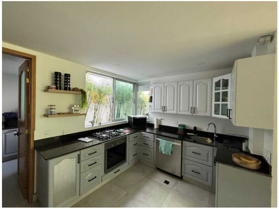 C0274. VENDO! Casa esquinera con excelente ubicación en La Ceja — foto 3
