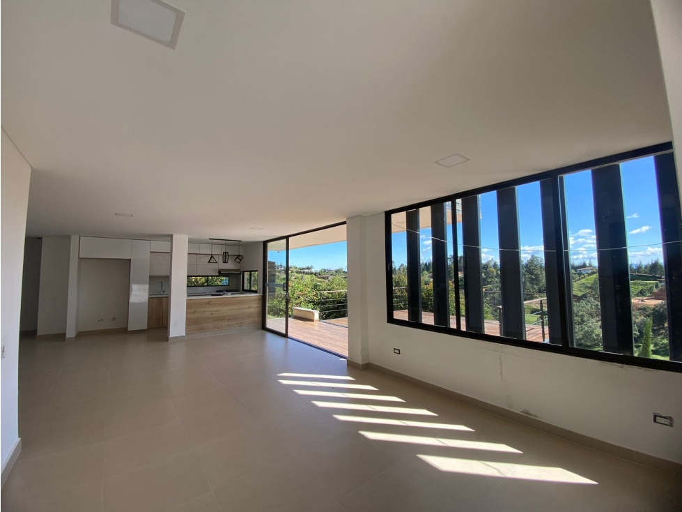 F0306. Venta! Finca con acabados de lujo y espacios amplios Rionegro — foto 4