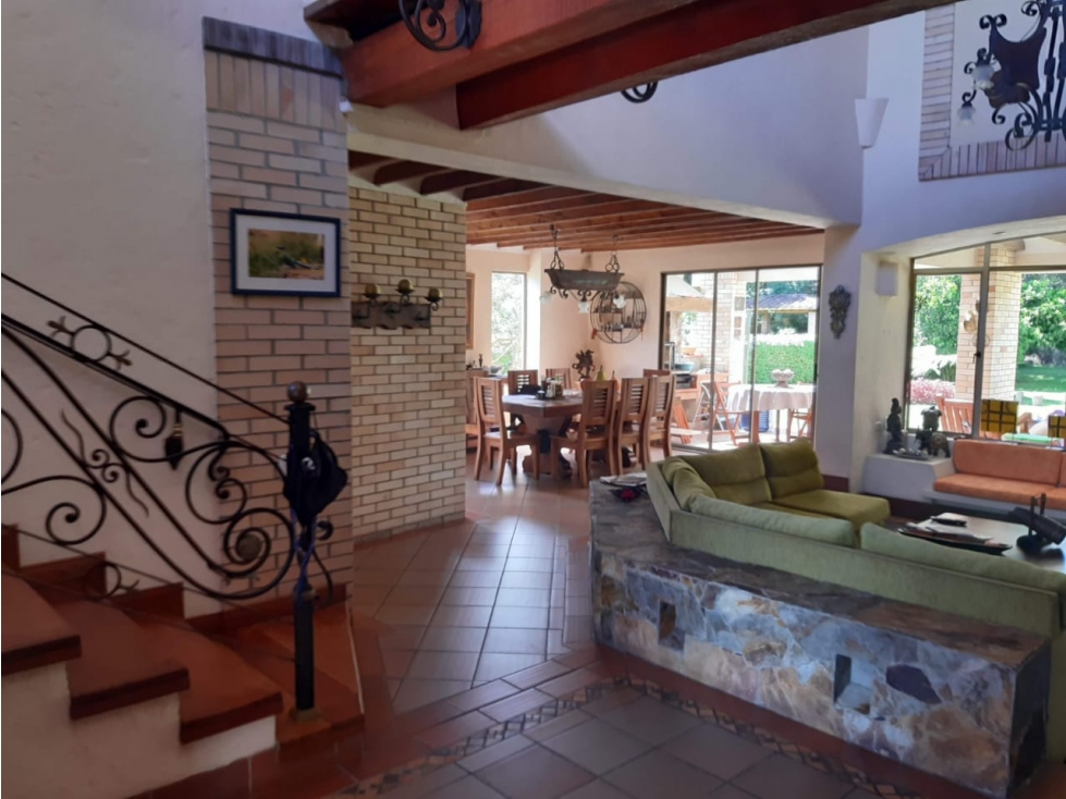 F0299 Vendo! Finca con excelentes espacios y acabados en Llanogrande — foto 4